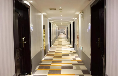 Weicheng District Hotel | 26 m² Hotel ∙ 6 guests