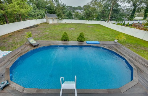 Lake Grove House | 269 m² House ∙ 4 bedrooms ∙ 10 guests