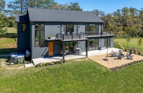Afton House | 269 m² House ∙ 4 bedrooms ∙ 11 guests