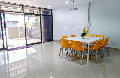 Betong House | 279 m² House ∙ 2 bedrooms ∙ 7 guests