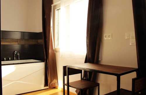 Lens Apartment | 28 m² Apartment ∙ 4 guests