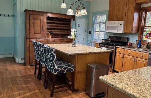 Gaithersburg Bed & Breakfast | 28 m² Bed and breakfast ∙ 2 bedrooms ∙ 3 guests