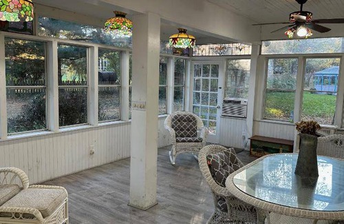 Gaithersburg Bed & Breakfast | 28 m² Bed and breakfast ∙ 2 bedrooms ∙ 3 guests