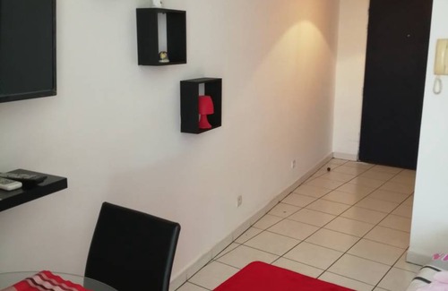 Saint-Denis Apartment | 28 m² Studio flat ∙ 1 bedroom ∙ 2 guests