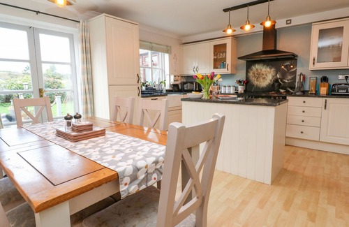 St Just Cottage | 28 THE TURNPIKE, pet friendly, character holiday cottage in St Just