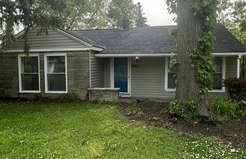 Vermilion House | 281 overlook · Comfy Cottage By The Lake