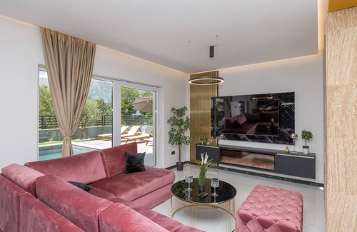 Zagvozd House | 285 m² House ∙ 4 bedrooms ∙ 8 guests