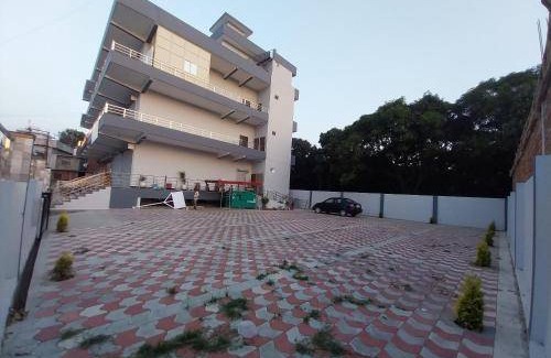 Haldwani Hotel | 29 m² Hotel ∙ 2 guests