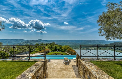 Golubici House | 299 m² House ∙ 4 bedrooms ∙ 8 guests