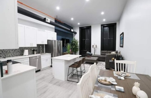 Downtown Historic District Apartment | 2B Stay at the Heart of Easton!