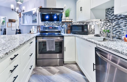 West Arlington Condo | 2Bd/2Ba condo 2mi to AT&T Stadium, 6Flags, TX Rangers