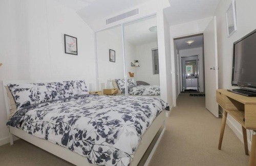 Turramurra Apartment | 2Bd 2Bath Modern Apt Turramurra