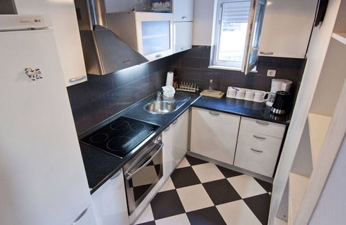Split Condo | 2BD Condo with spectacular view and parking