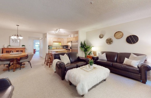 Blackcomb House | 2Bdrm 2Bath Townhome in Benchlands