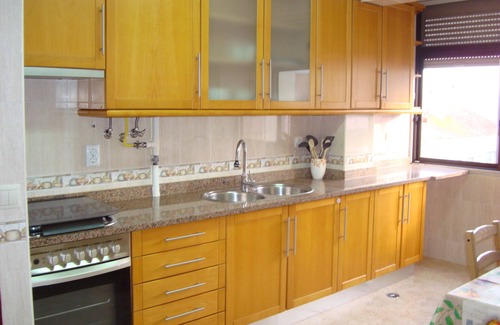 Alverca do Ribatejo Apartment | 2bed 15min Lisbon W/wifi, ac, Parking