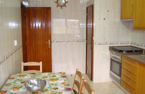 Alverca do Ribatejo Apartment | 2bed 15min Lisbon W/wifi, ac, Parking