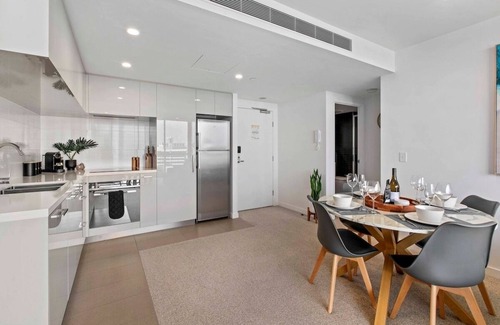 Milton Apartment | 2Bedroom Exec Apt near Suncorp Free Carpark