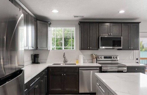 St. Charles Apartment | 2BR/2BA Condo near Bear Lake