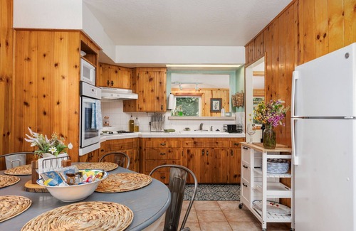 West Village Cabin | 2BR/2BA + Loft | WEST Village