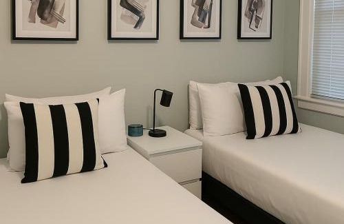 Wrigleyville Apartment | 2BR Apt Beautifully Furnished - Grace 11-1