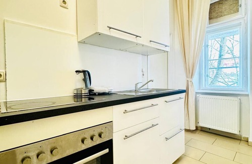 Meidling Apartment | 2BR Apt. for 5P; Only 17-Min Walk to Schönbrunn