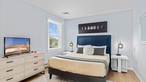 North End House | 2BR Beach Escape - Walk to Boardwalk - Parking