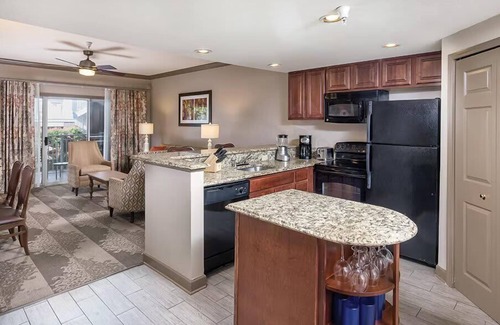 Pennington Bend Condo | 2br Deluxe Condo on the River in Heart of Music City!