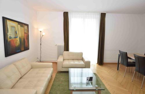 District 2 Apartment | 2BR flat near lake and central - Stardust 22