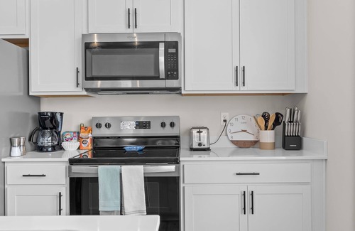 Chattanooga Apartment | 2BR Gem in Chattanooga Southside at the Poplin