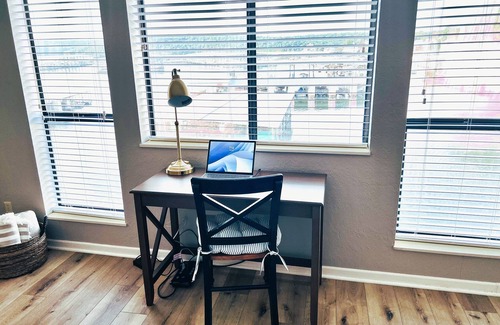 Osage Beach Condo | 2BR Getaway for Families Lake & Pool View Pets Beach W&D & Slip Trailer Parking