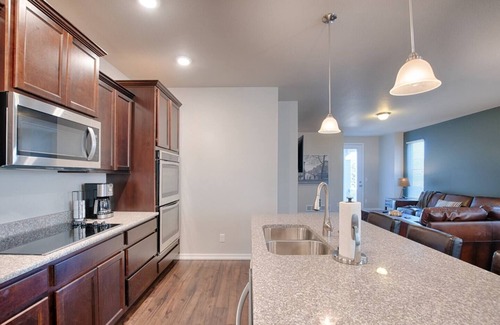 Rockrimmon Condo | 2BR Mtn Viewsusaf Academynewly Buildcentral AC