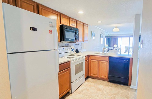 Midtown Ocean City Condo | 2BR Ocean Views/Private Balcony/Prime Location