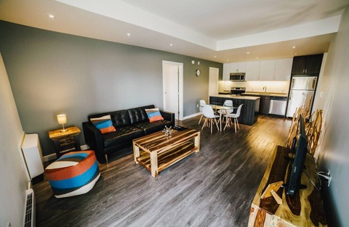 Winnipeg Apartment | 2BR Retreat with Gym, near Assiniboine Park Trails