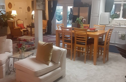 Young Harris Apartment | 2BR"The Terrace" handicap friendly dogs go 4 free