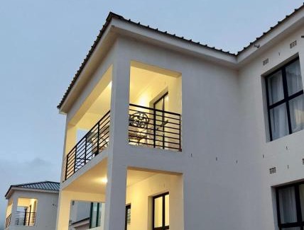 Elgin House | 2nd on Strand