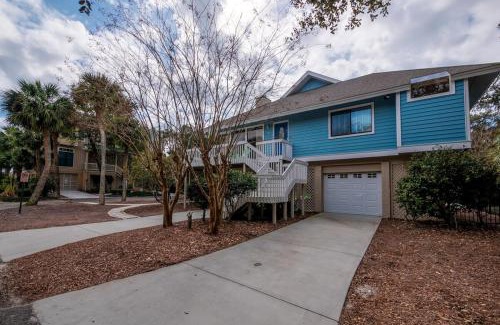 North Forest Beach House | 2nd Row 5 Bed 3 and one half Bath Pet Friendly Ocean View Beach House