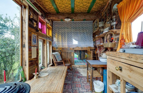 Scarborough Cabin | 2x Double Bed - Glamping Wagon, Dalby Forest