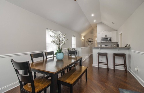 Conshohocken House | 3-BD with a Wine Cellar in the Heart of Conshy