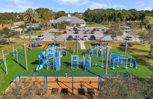 North Palm Beach House | 3 Bed 2 Bath - North Palm Beach