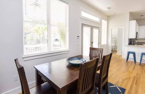 White's Gulfview House | 3 bed/2 bath/Seacrest/private pool - Sleeps 11 - 5 min walk to the Beach