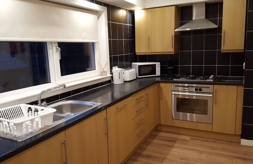 Shotts House | 3 Bed house, Central Scotland Location, sandwiched between Glasgow & Edinburgh