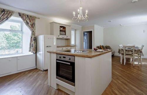 Biggar House | 3 Bed in Biggar 82924