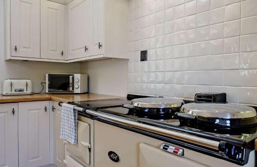 Biggar House | 3 Bed in Biggar 82924