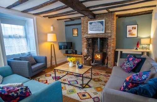Docking House | 3 Bed in Docking 43950
