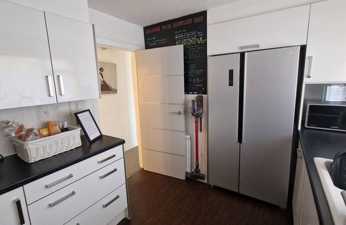 Woodingdean House | 3 bedroom, 2 bathroom Brighton house, stunning views and free parking