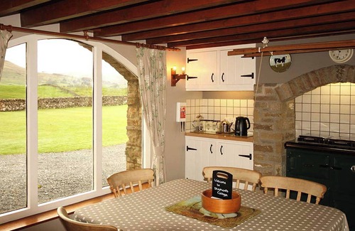 Hawes Cottage | 3 bedroom accommodation in Longshaw near Hawes