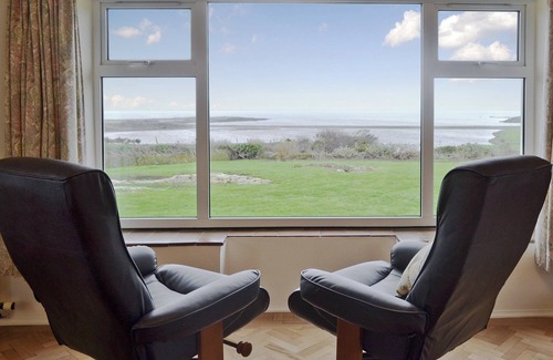 Cylch-Y-Garn Cottage | 3 bedroom accommodation in Cemlyn near Amlwch
