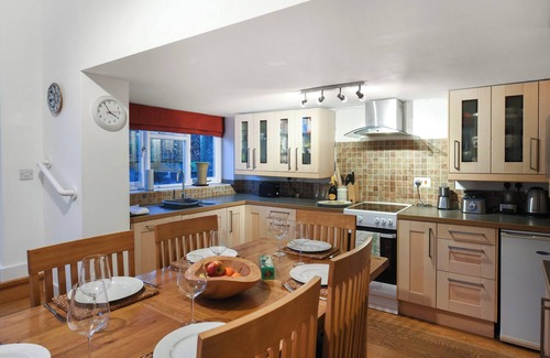 Bishops Castle Cottage | 3 bedroom accommodation in Bishops Castle