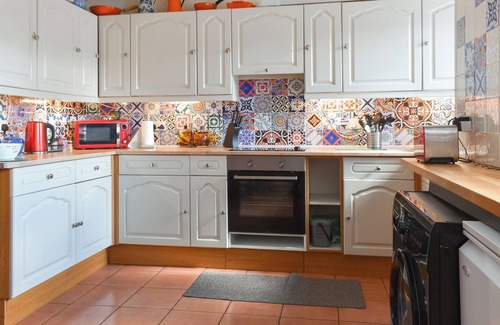 Neath Cottage | 3 bedroom accommodation in Banwen Neath