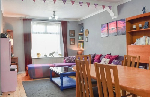 Neath Cottage | 3 bedroom accommodation in Banwen Neath